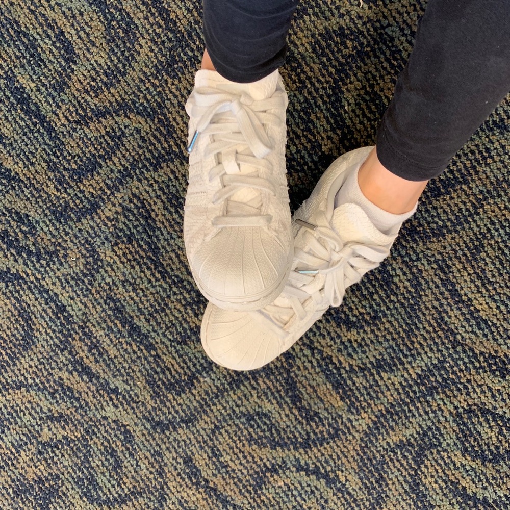 Shoes - Picture 2 of 4